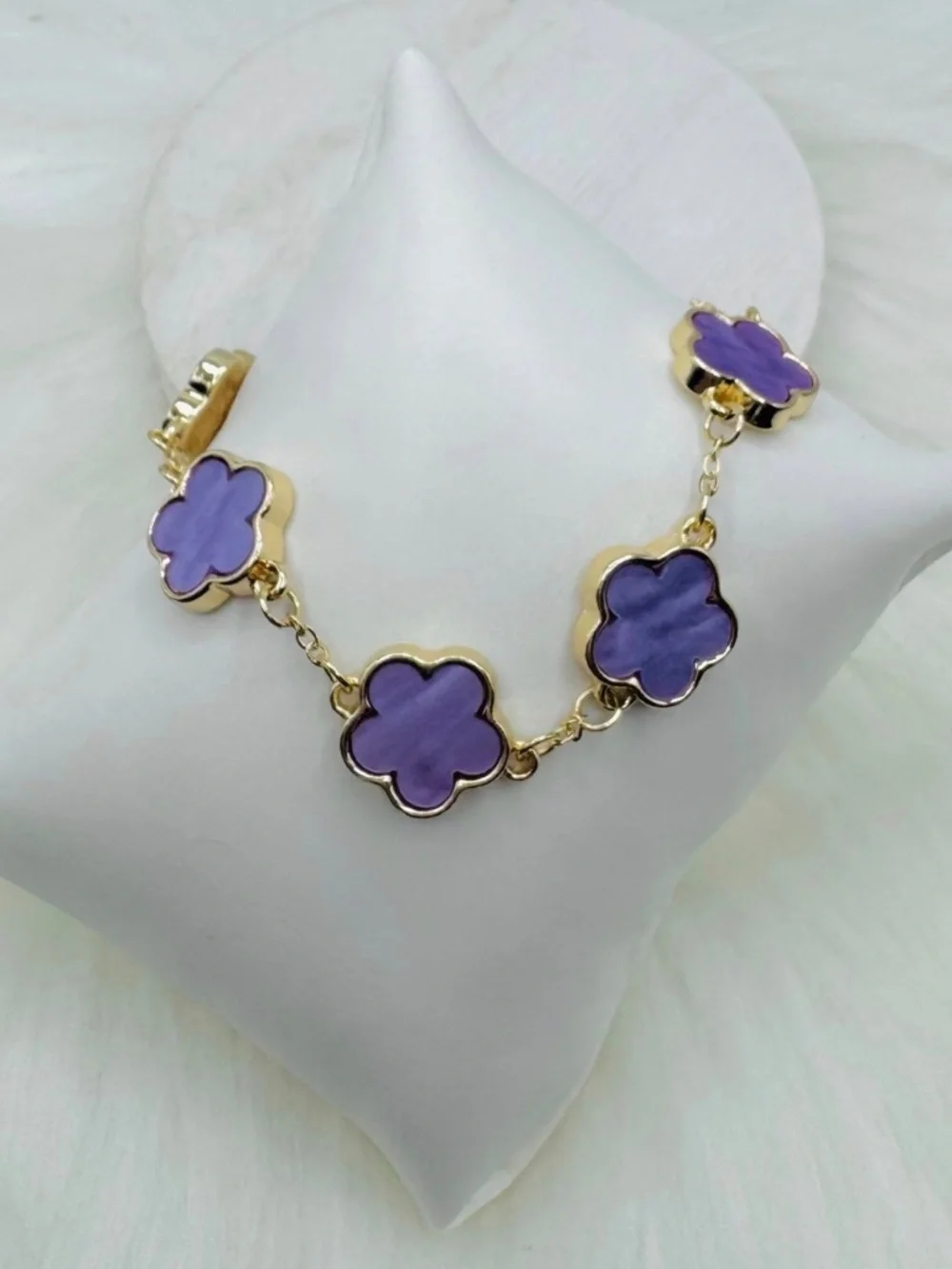 Purple Clover Charm Bracelet Gold Tone Adjustable Floral Link Bracelet